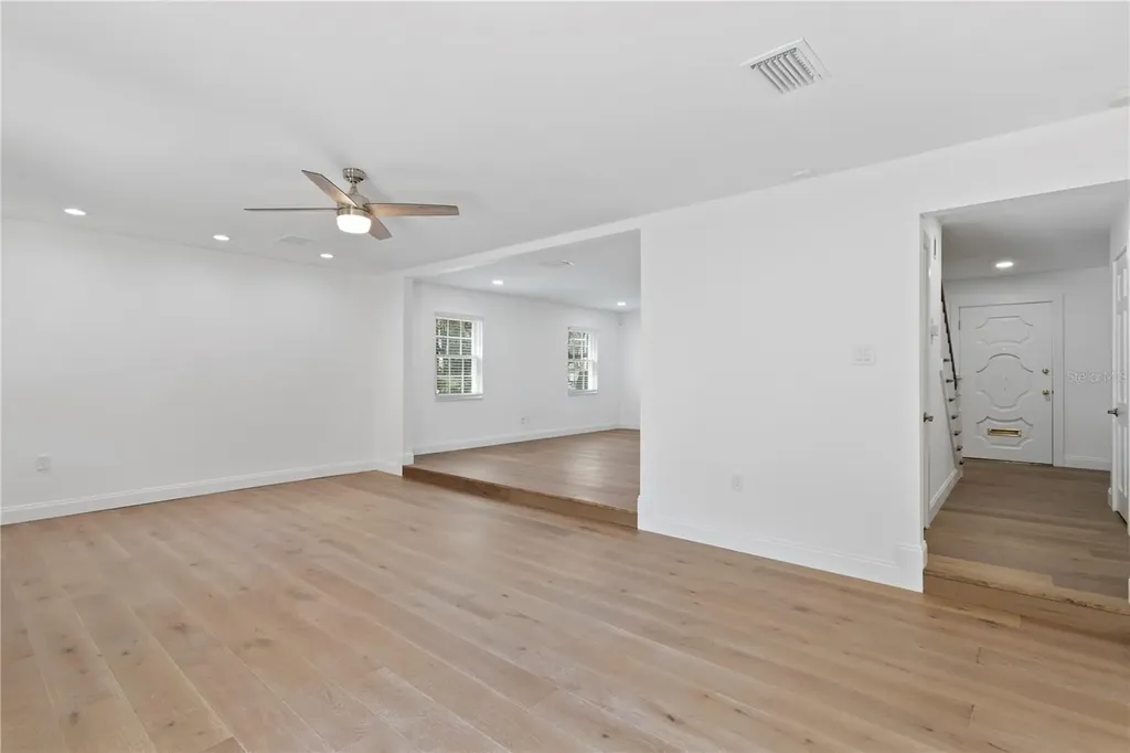 4704 W Brookwood Drive Tampa FL 33629