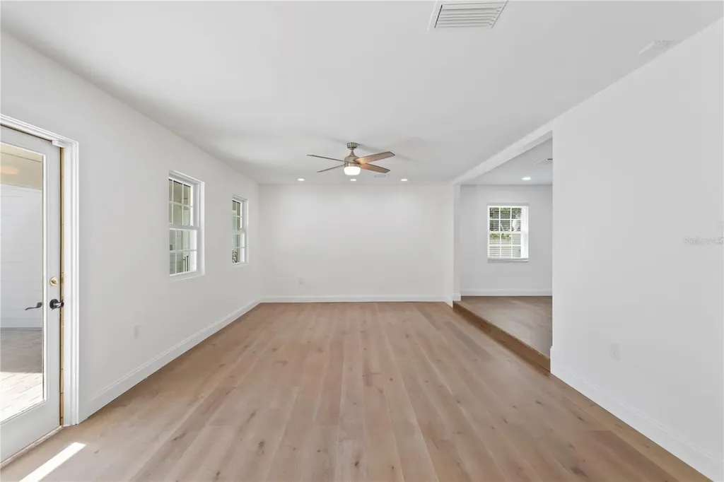 4704 W Brookwood Drive Tampa FL 33629