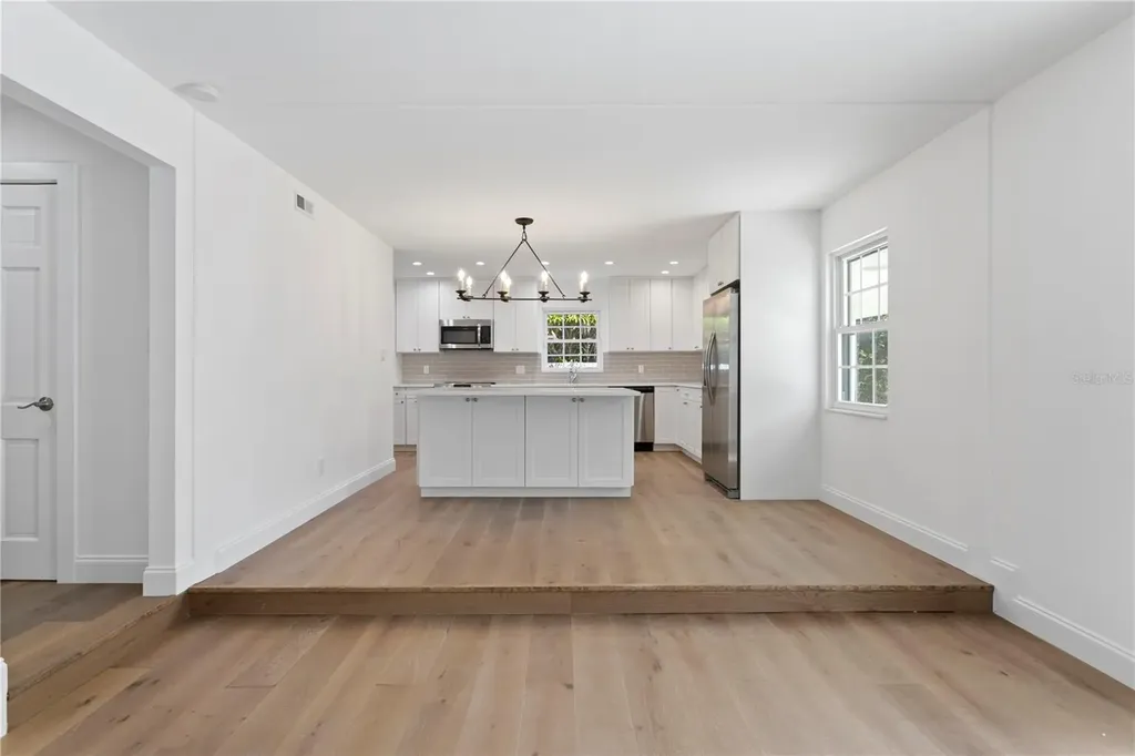 4704 W Brookwood Drive Tampa FL 33629