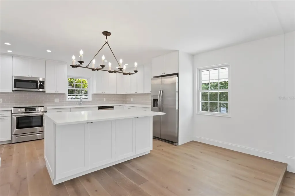 4704 W Brookwood Drive Tampa FL 33629
