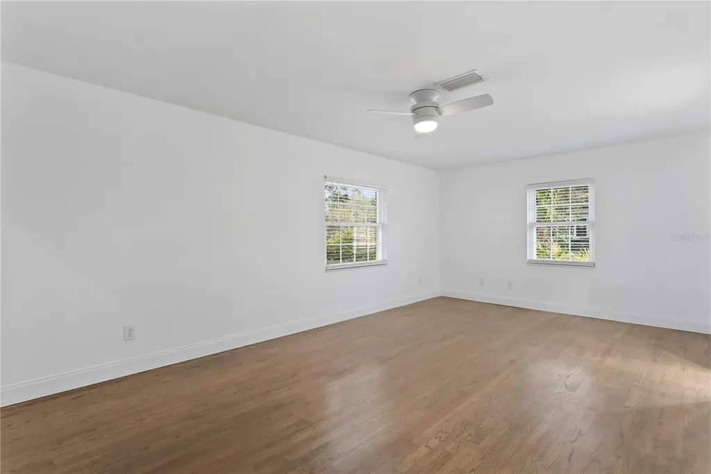 4704 W Brookwood Drive Tampa FL 33629