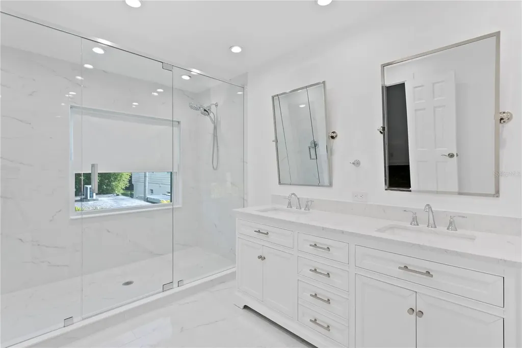 4704 W Brookwood Drive Tampa FL 33629