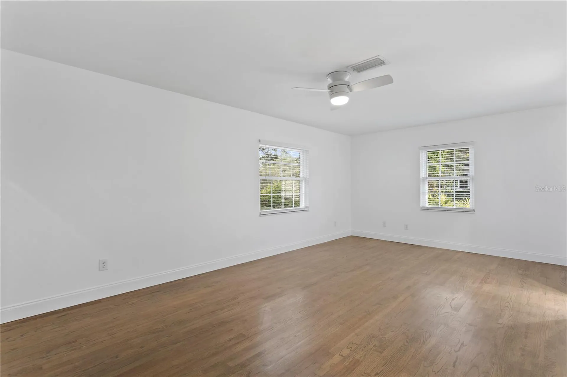 4704 W Brookwood Drive Tampa FL 33629