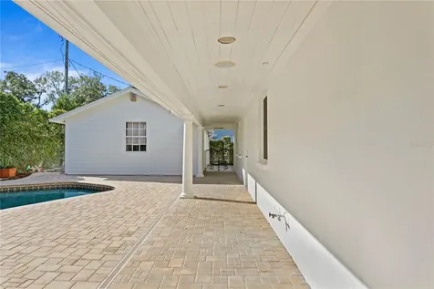 4704 W Brookwood Drive Tampa FL 33629