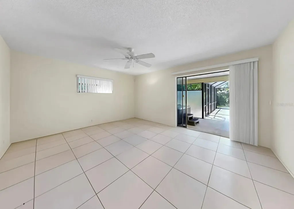948 Winter Garden Drive Sarasota FL 34243
