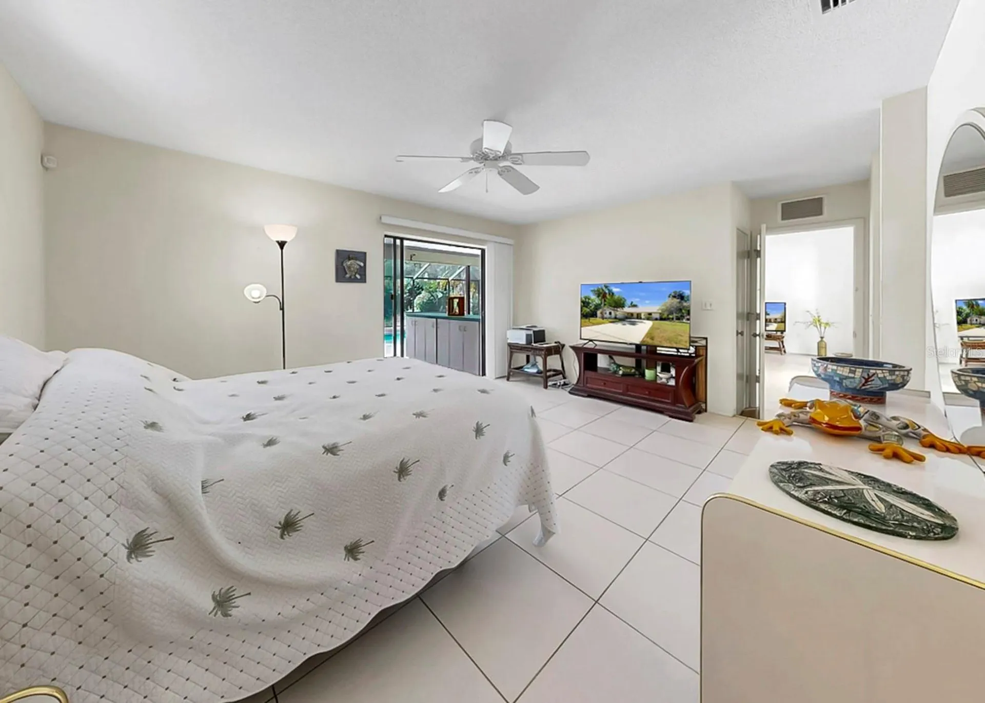 948 Winter Garden Drive Sarasota FL 34243