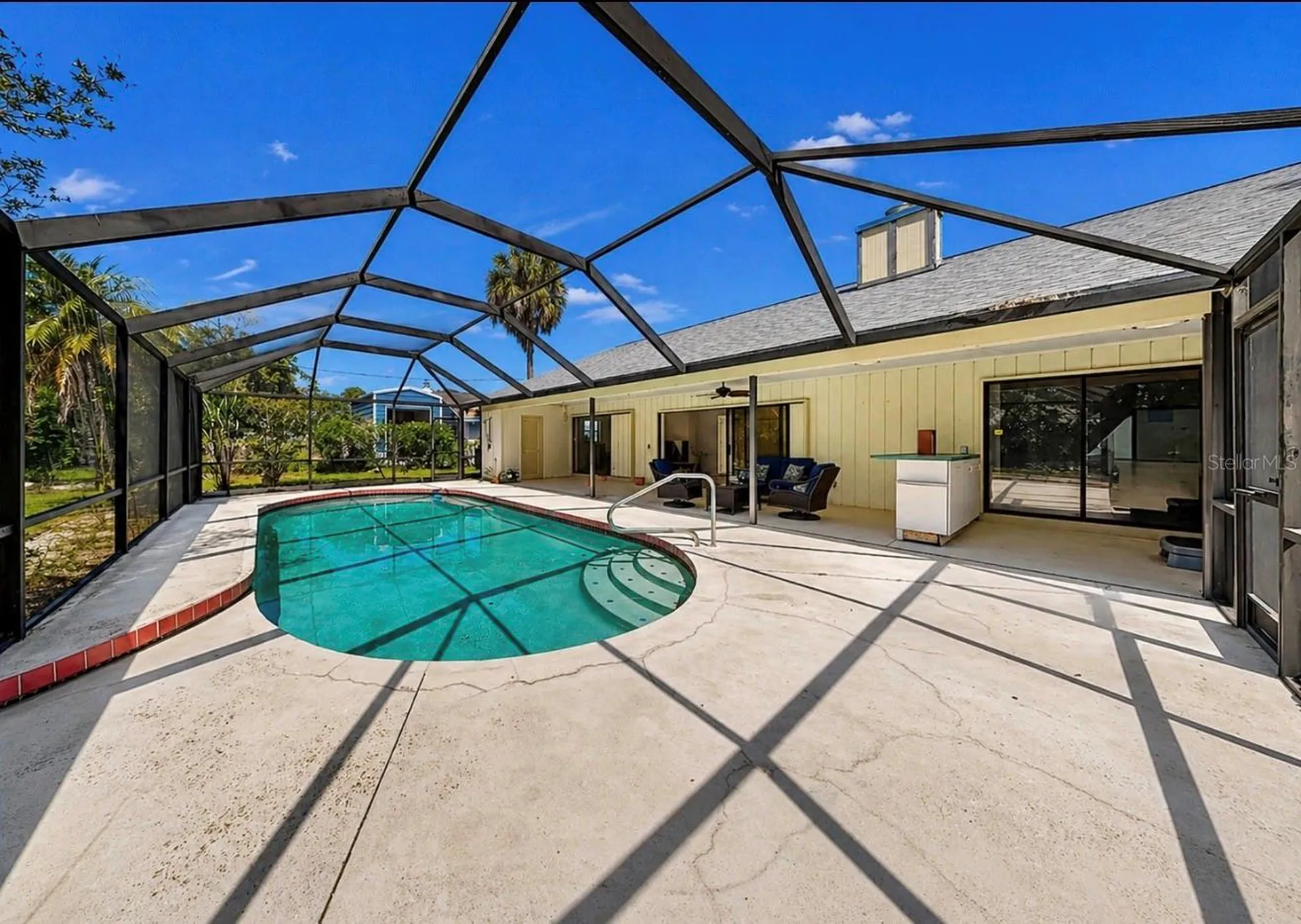 948 Winter Garden Drive Sarasota FL 34243