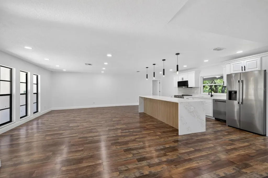 56 Bay Woods Drive Safety Harbor FL 34695