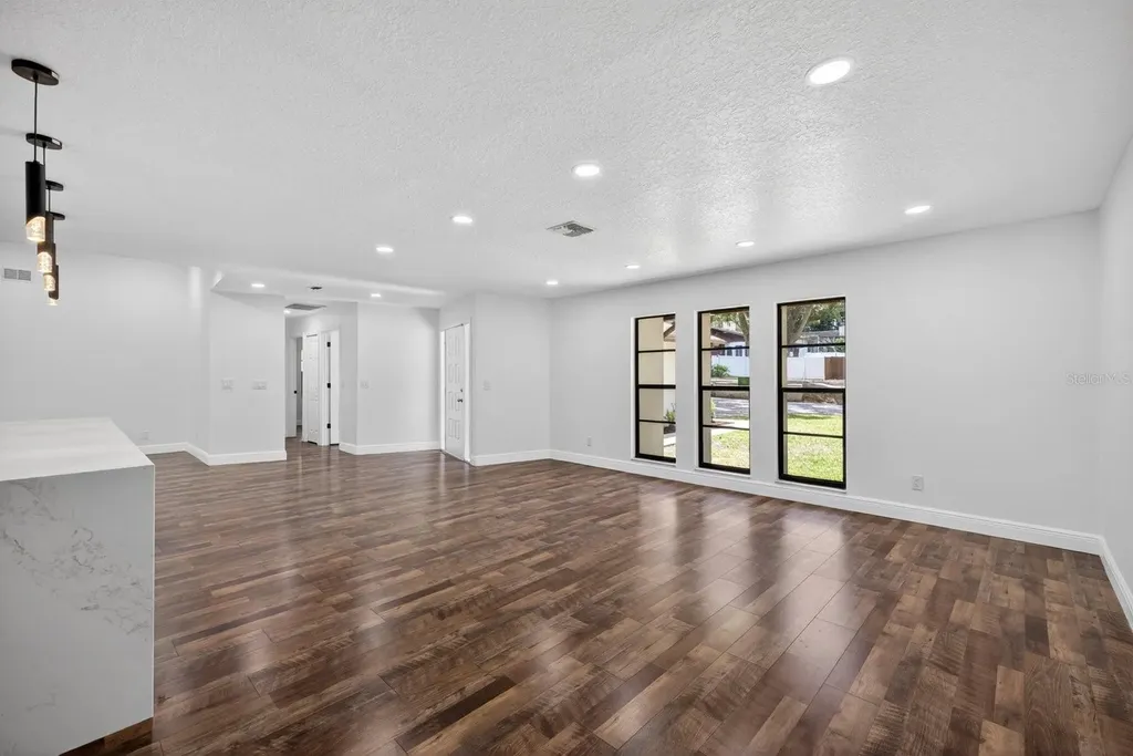 56 Bay Woods Drive Safety Harbor FL 34695