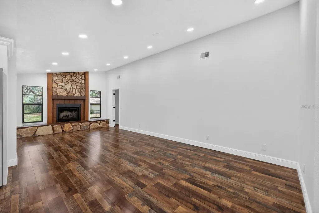 56 Bay Woods Drive Safety Harbor FL 34695
