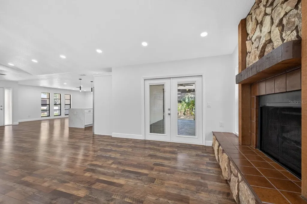 56 Bay Woods Drive Safety Harbor FL 34695