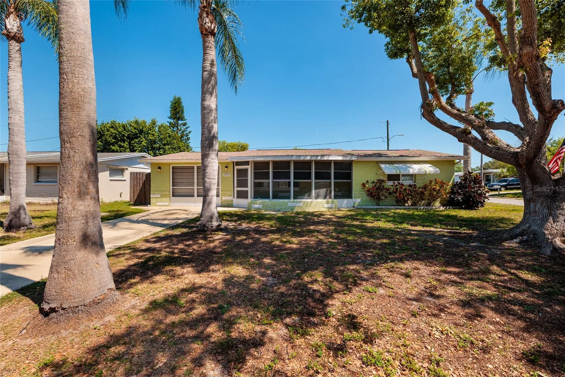 5209 Lofton Drive New Port Richey FL 34652