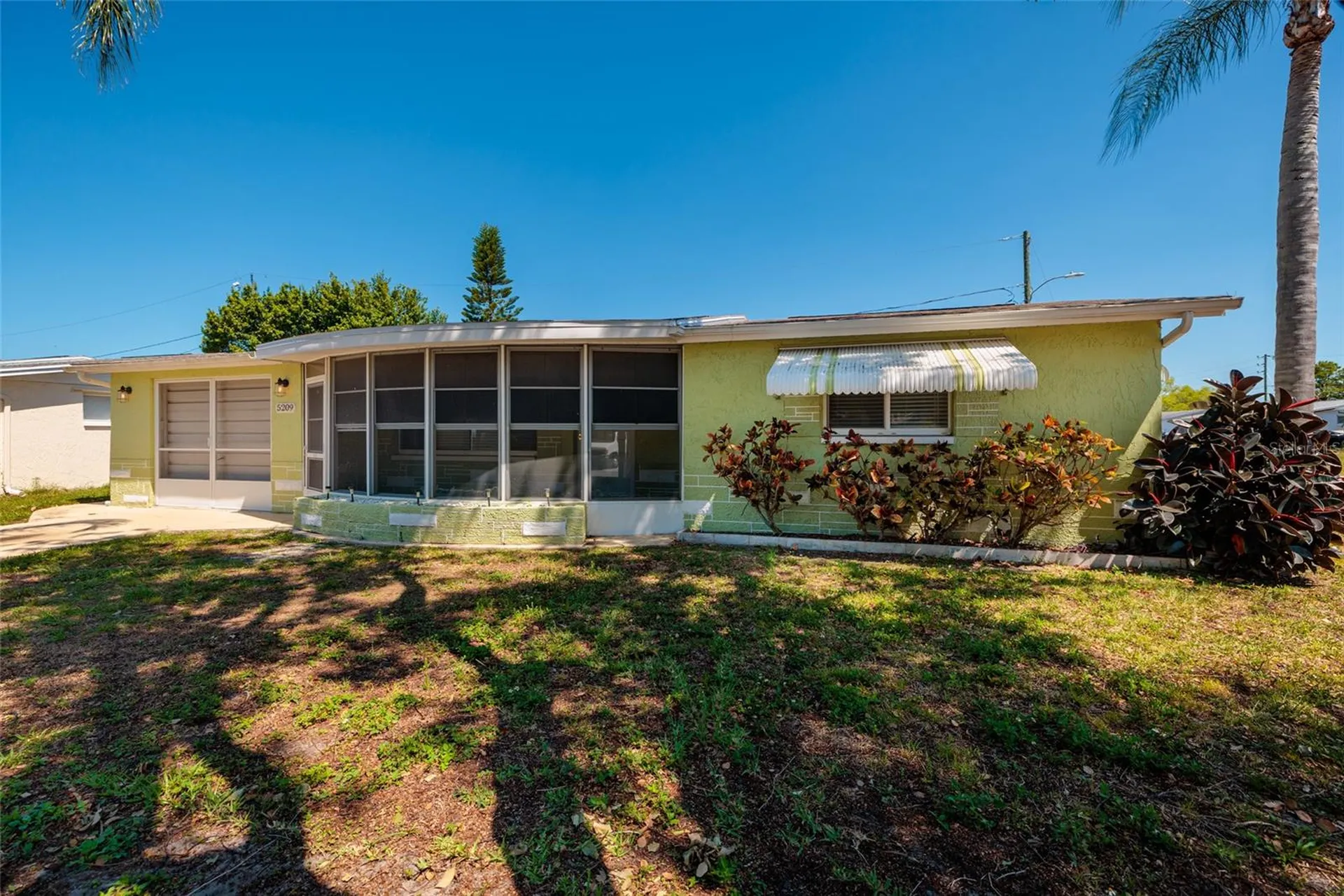5209 Lofton Drive New Port Richey FL 34652