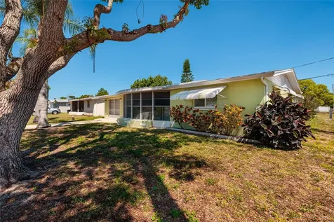 5209 Lofton Drive New Port Richey FL 34652