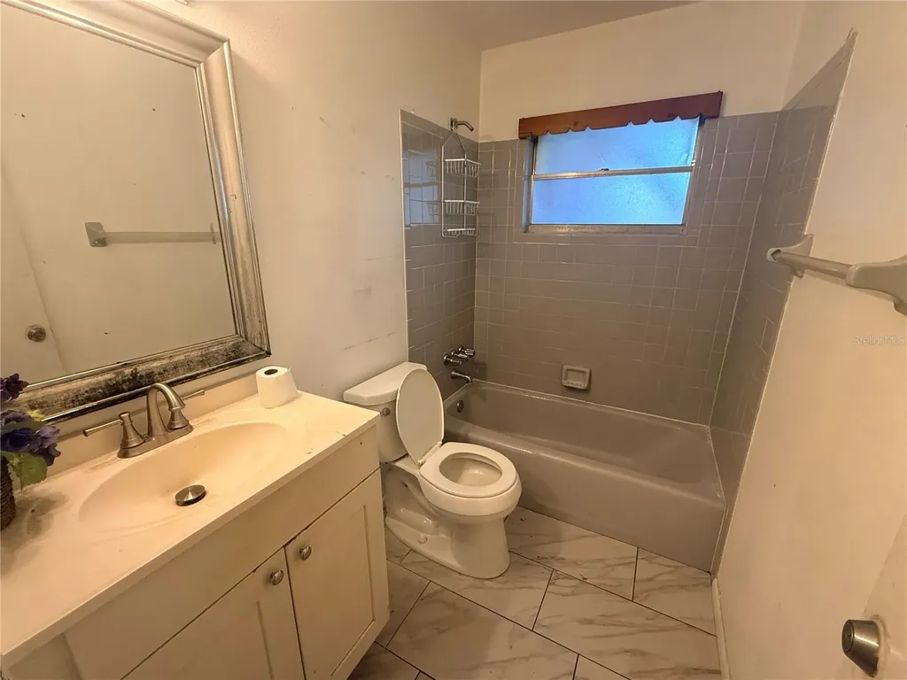 724 18th Street E Bradenton FL 34208