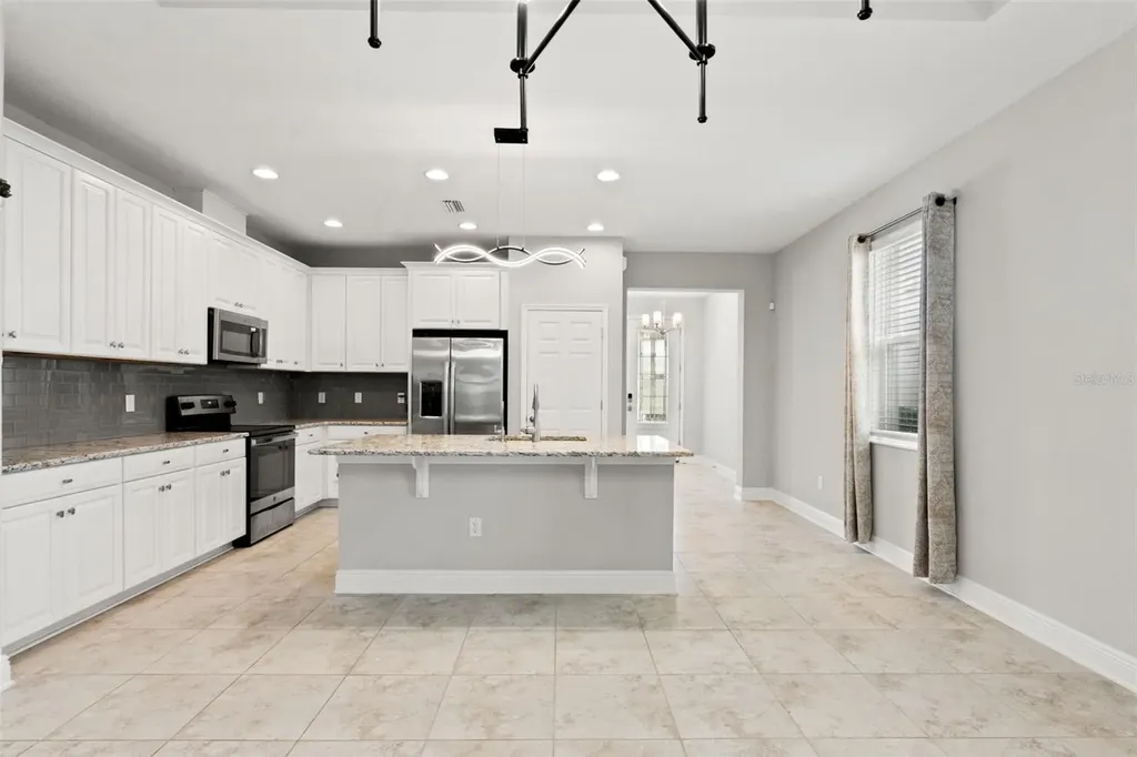 7278 Pool Compass Loop Wesley Chapel FL 33545