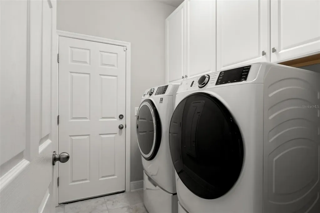 7278 Pool Compass Loop Wesley Chapel FL 33545