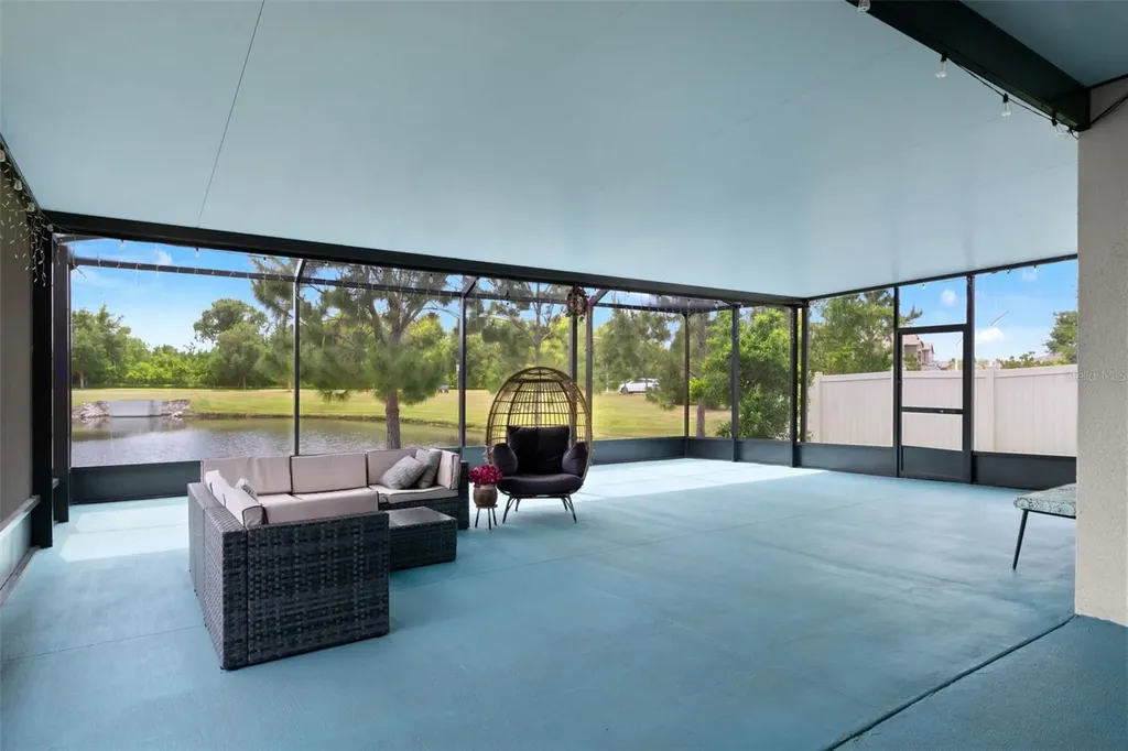 7278 Pool Compass Loop Wesley Chapel FL 33545