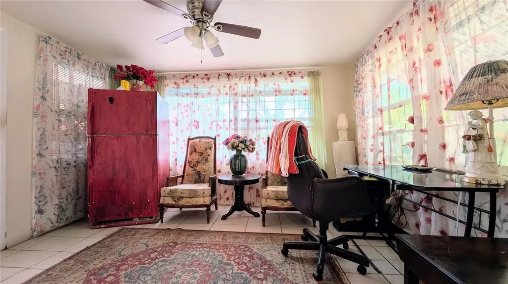 4737 Longwood Avenue Holiday FL 34690