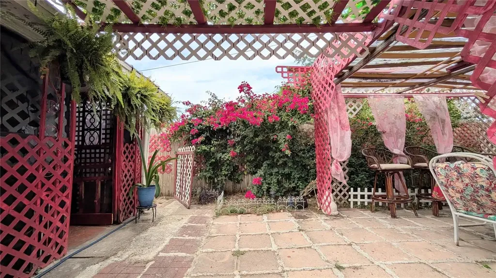 4737 Longwood Avenue Holiday FL 34690