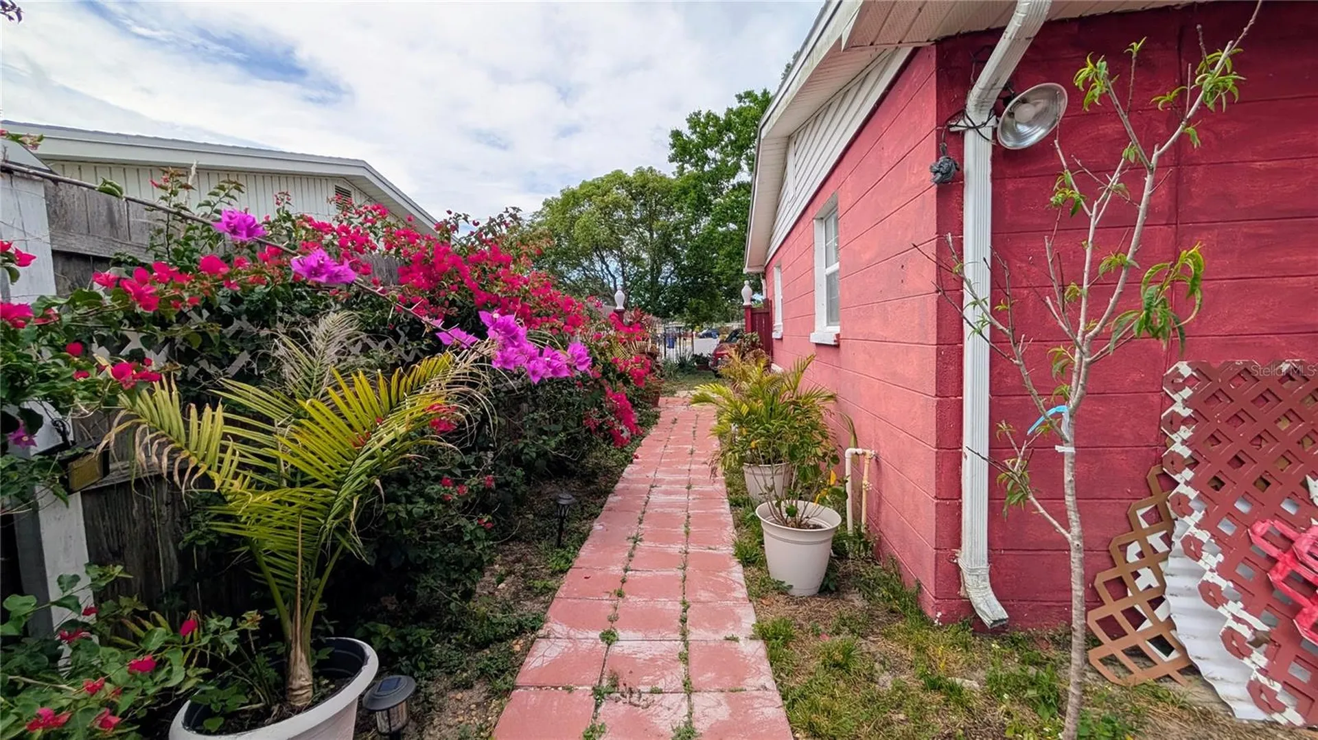 4737 Longwood Avenue Holiday FL 34690