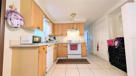 4737 Longwood Avenue Holiday FL 34690