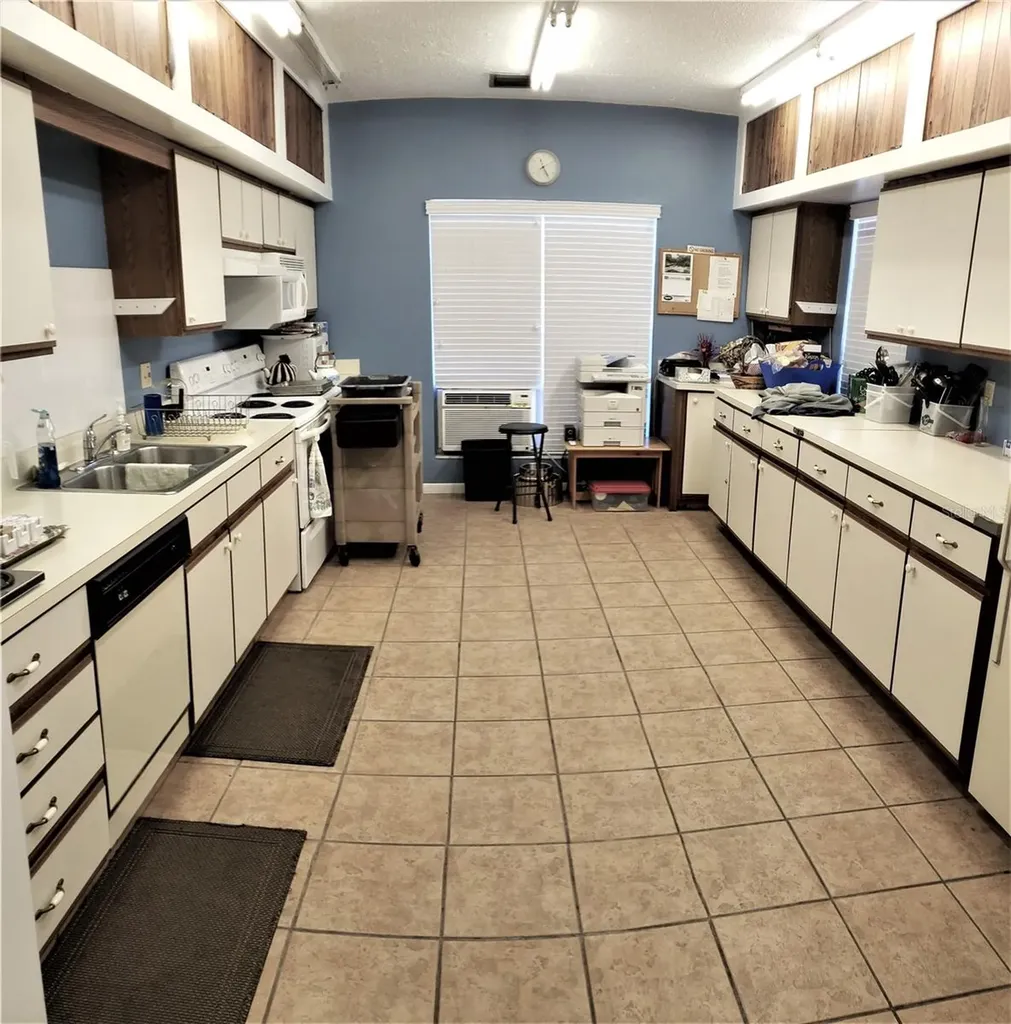 3440 41st Avenue South St Petersburg FL 33711