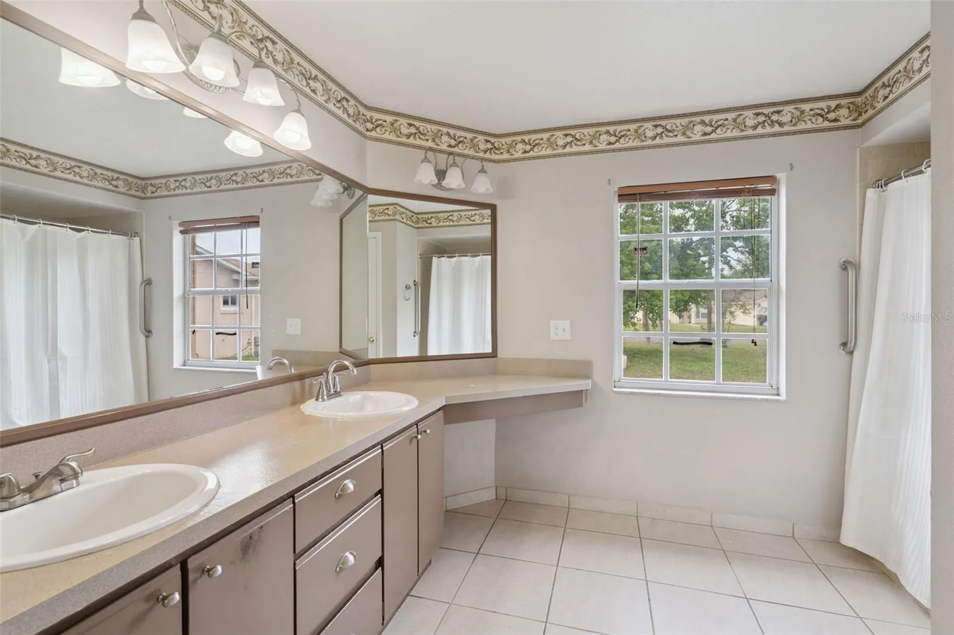 665 Sterling Drive Kissimmee FL 34758