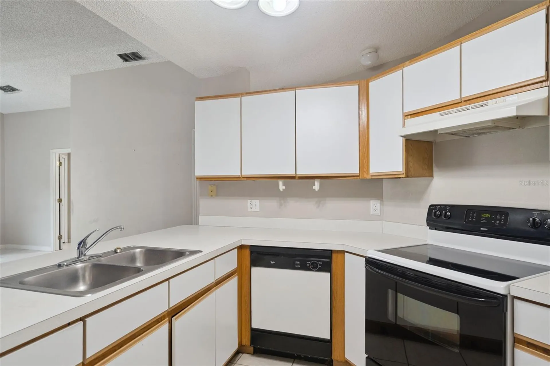 665 Sterling Drive Kissimmee FL 34758