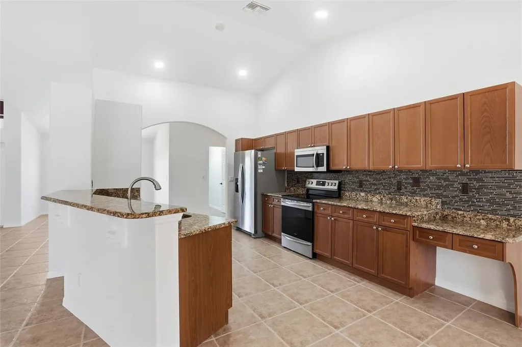 928 NW 5th Place Cape Coral FL 33993