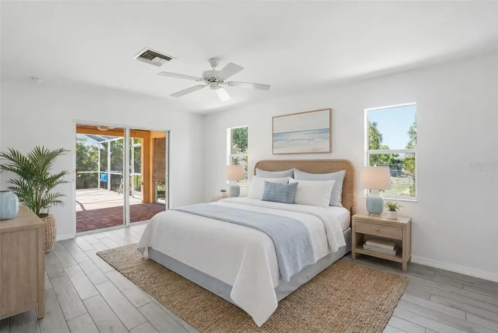 928 NW 5th Place Cape Coral FL 33993