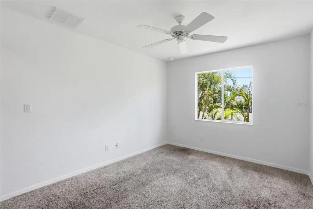 928 NW 5th Place Cape Coral FL 33993