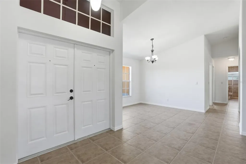 928 NW 5th Place Cape Coral FL 33993