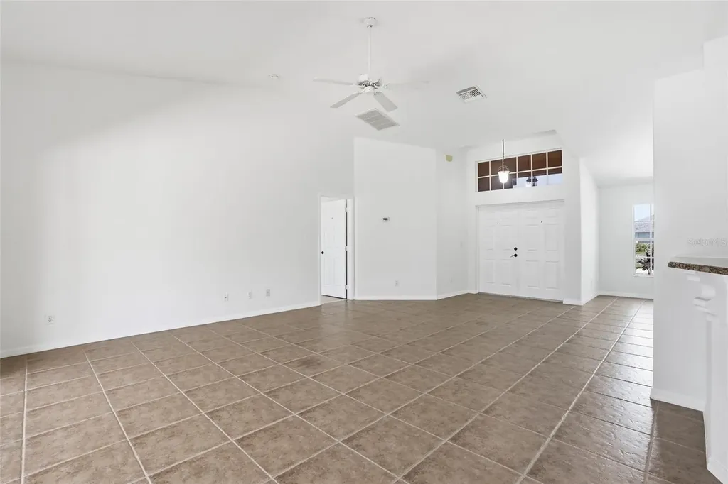 928 NW 5th Place Cape Coral FL 33993