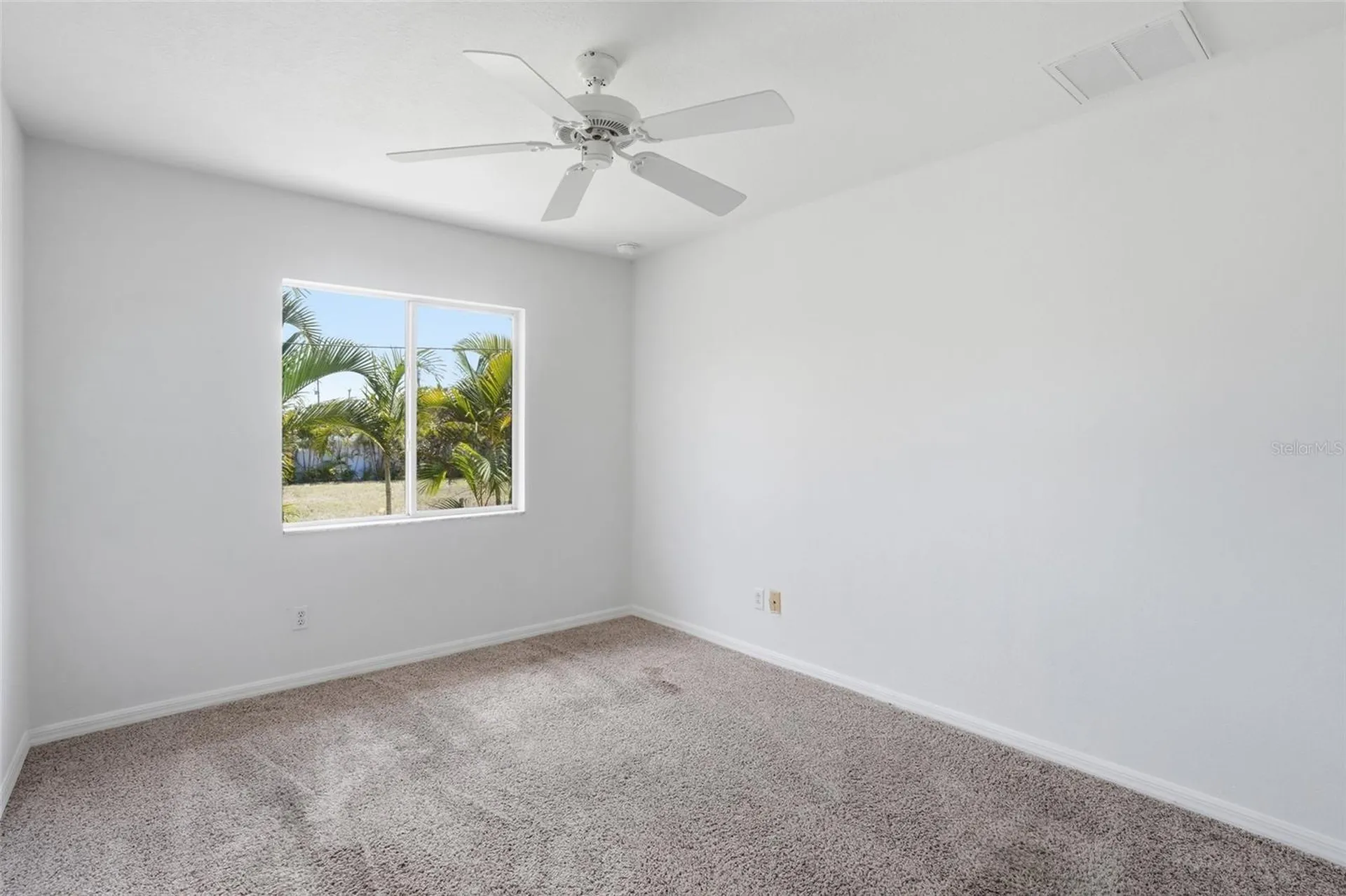 928 NW 5th Place Cape Coral FL 33993