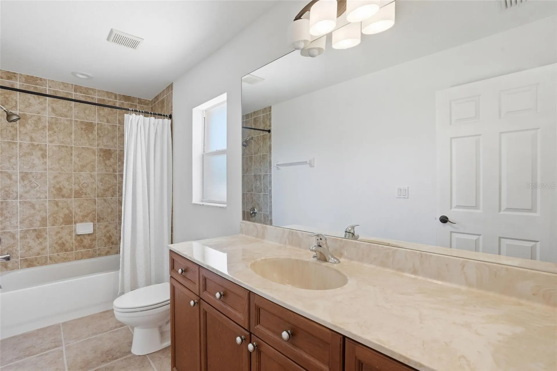 928 NW 5th Place Cape Coral FL 33993