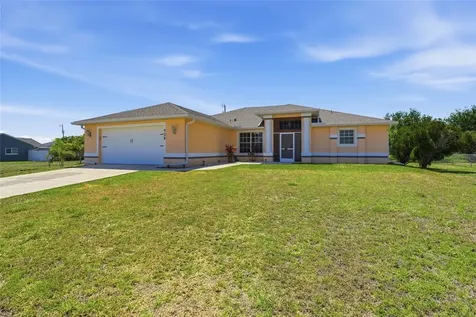 928 NW 5th Place Cape Coral FL 33993