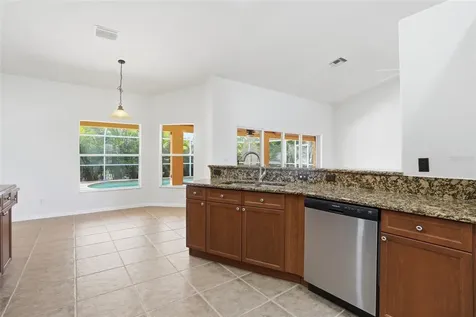 928 NW 5th Place Cape Coral FL 33993