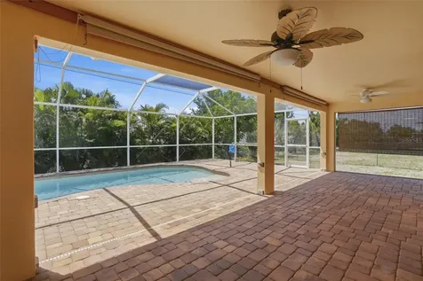 928 NW 5th Place Cape Coral FL 33993