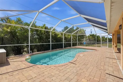928 NW 5th Place Cape Coral FL 33993