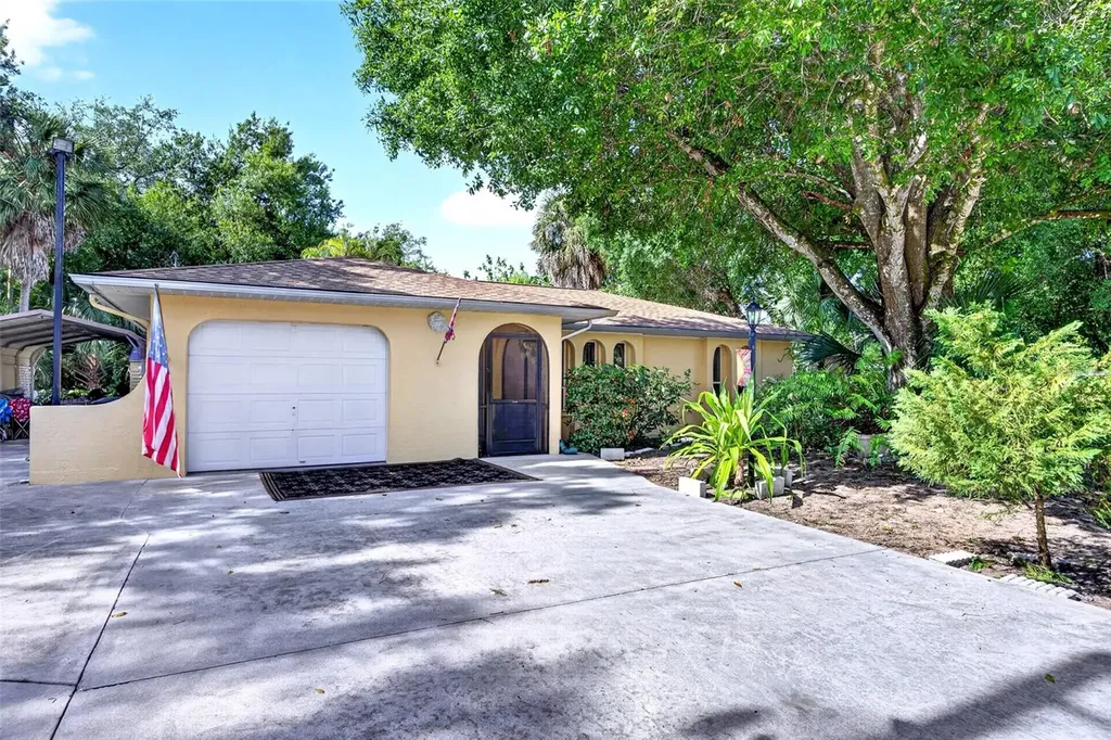 339 W Mariana Avenue North Fort Myers FL 33903