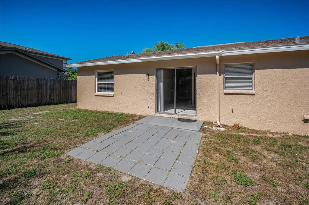 2611 Knoll Street W Palm Harbor FL 34683