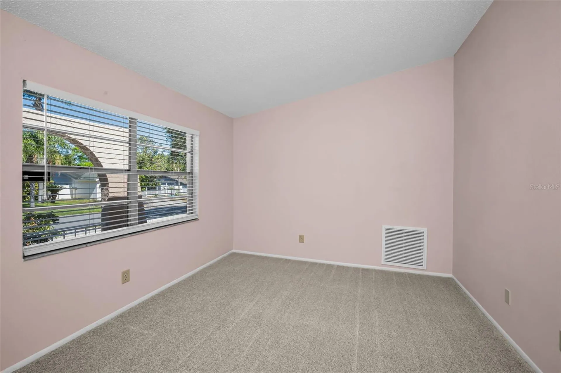 2611 Knoll Street W Palm Harbor FL 34683