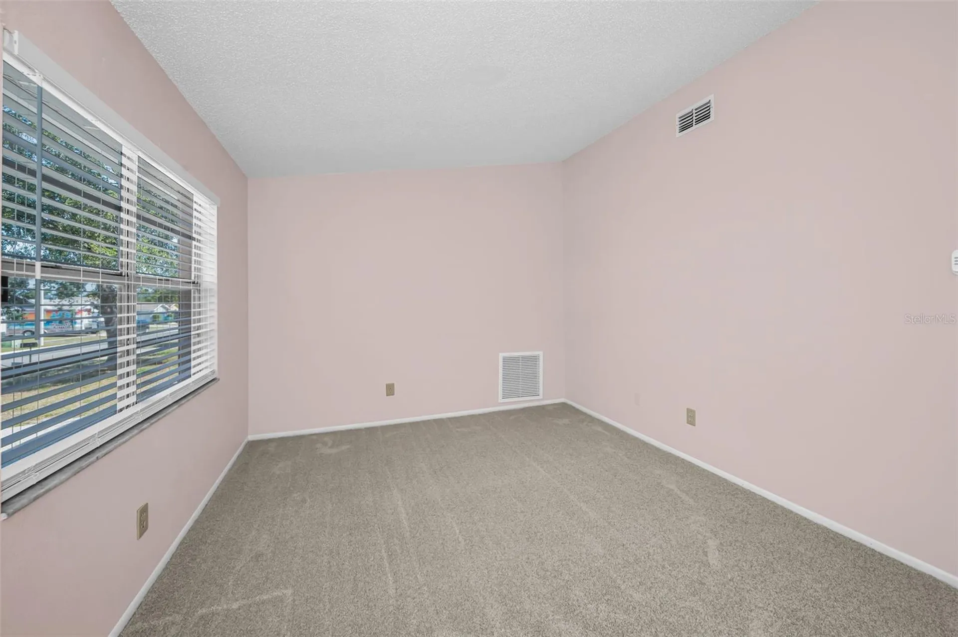 2611 Knoll Street W Palm Harbor FL 34683