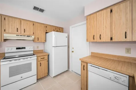 2611 Knoll Street W Palm Harbor FL 34683