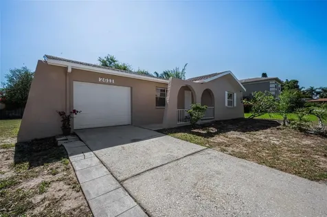 2611 Knoll Street W Palm Harbor FL 34683