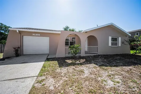 2611 Knoll Street W Palm Harbor FL 34683