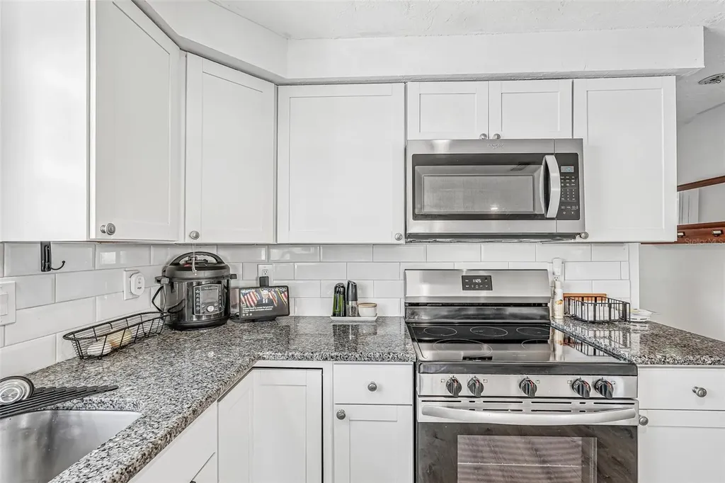 5102 Moeller Avenue Sarasota FL 34233
