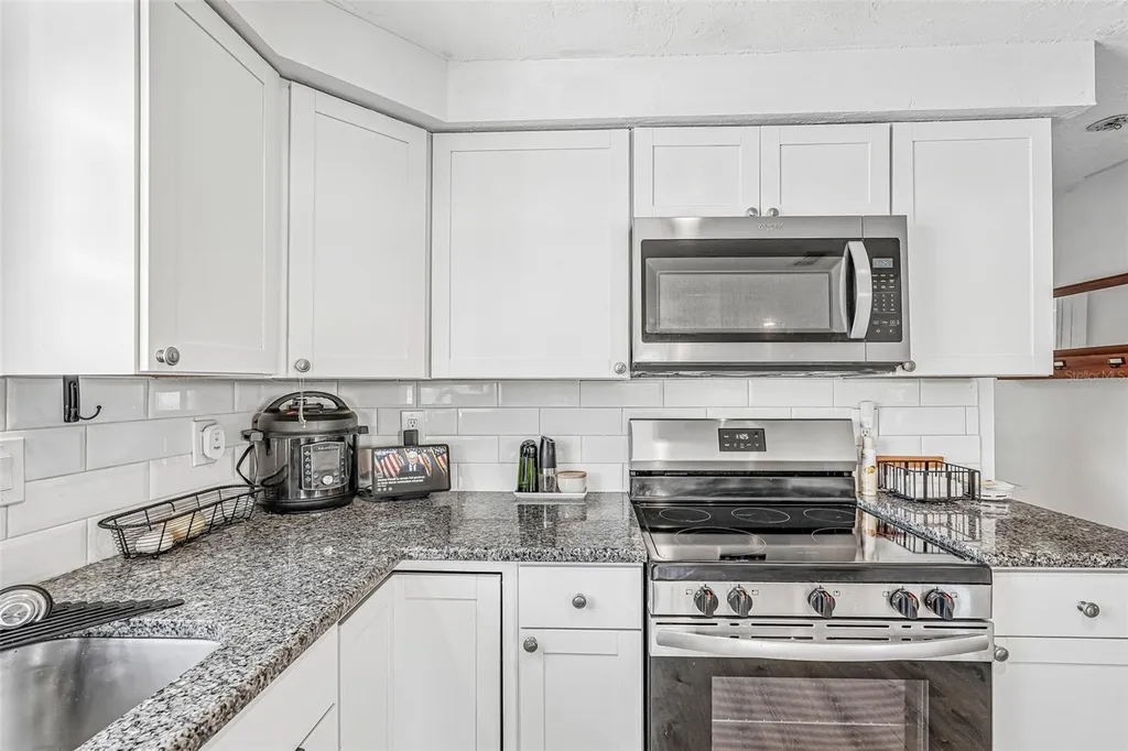 5102 Moeller Avenue Sarasota FL 34233