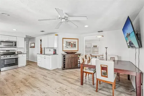 5102 Moeller Avenue Sarasota FL 34233